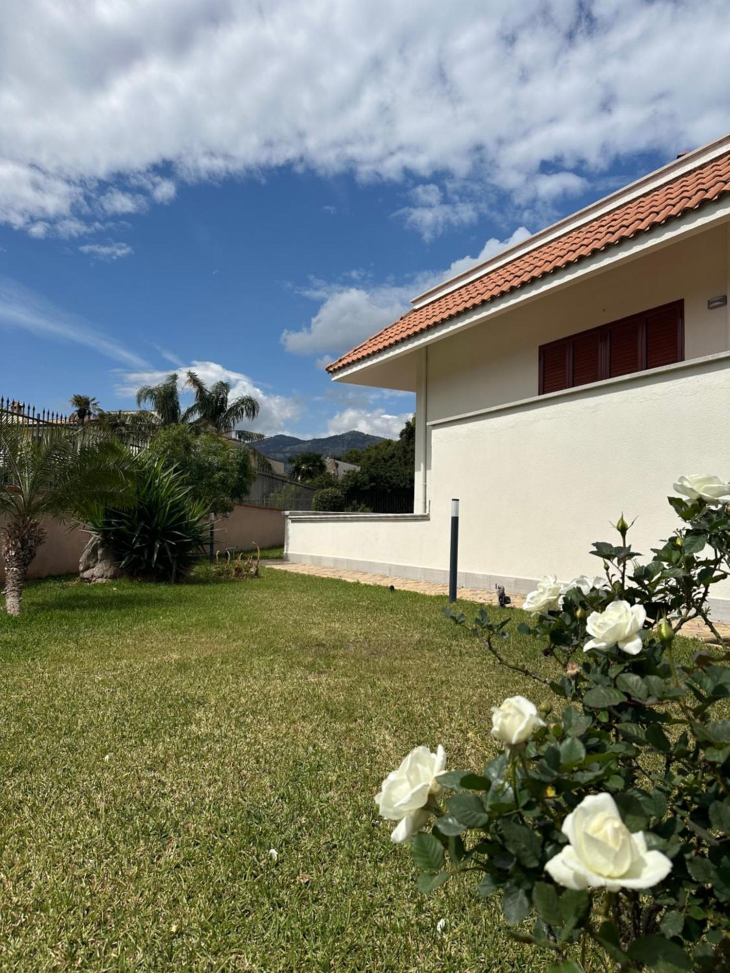 Villa Sara Mondello Garden Level Palermo Exterior photo