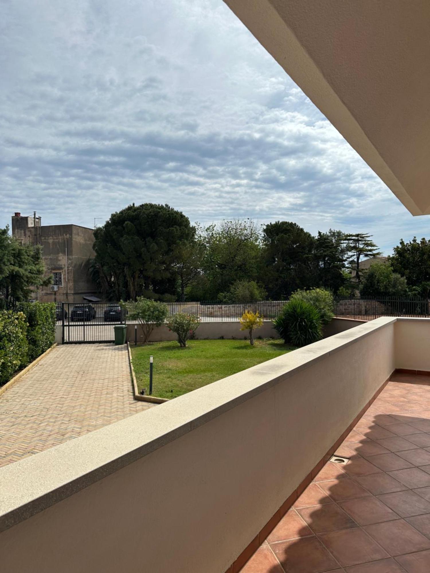 Villa Sara Mondello Garden Level Palermo Exterior photo