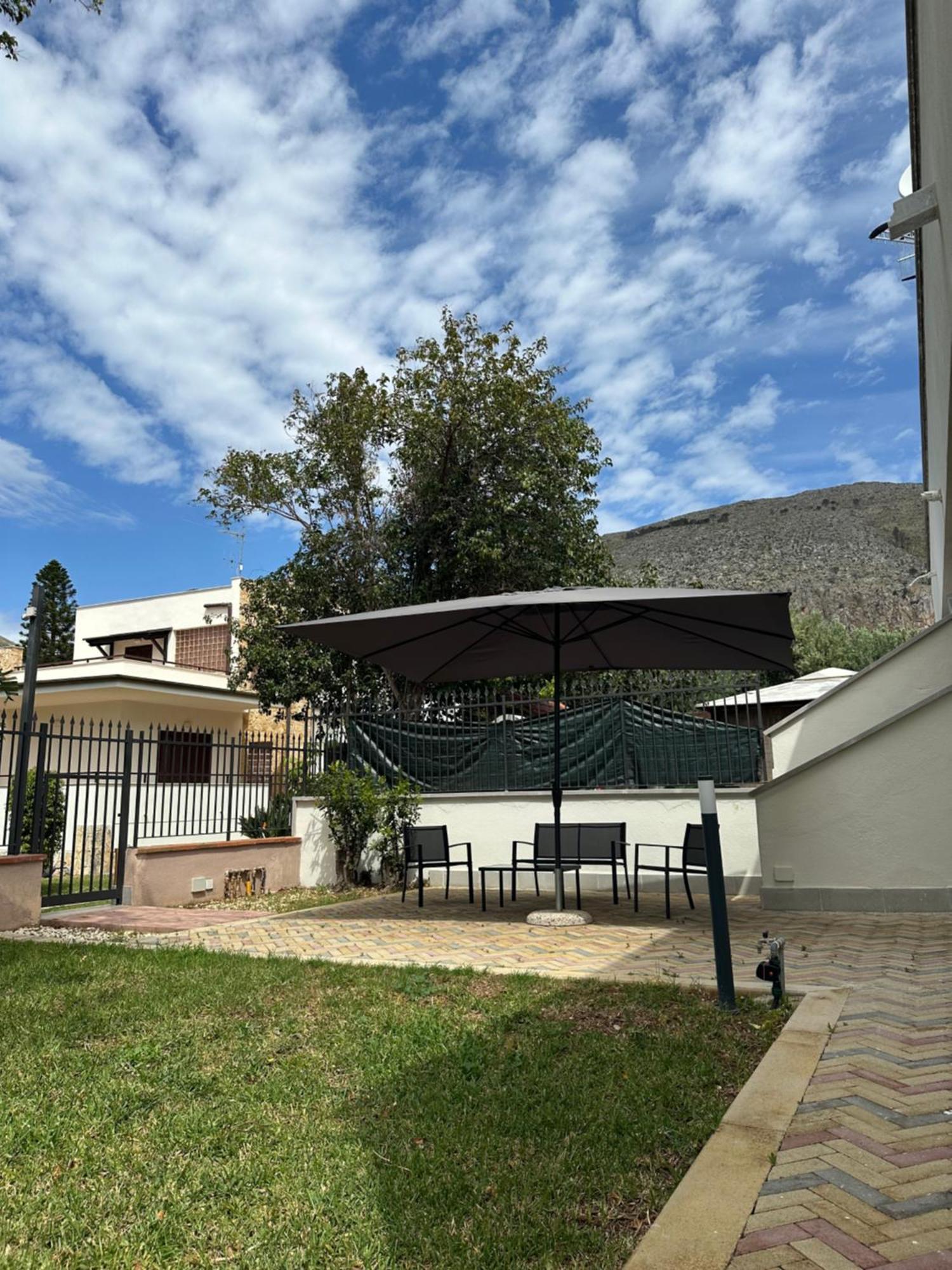 Villa Sara Mondello Garden Level Palermo Exterior photo